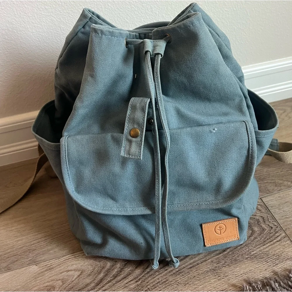 Backpack - Picture 3 of 3